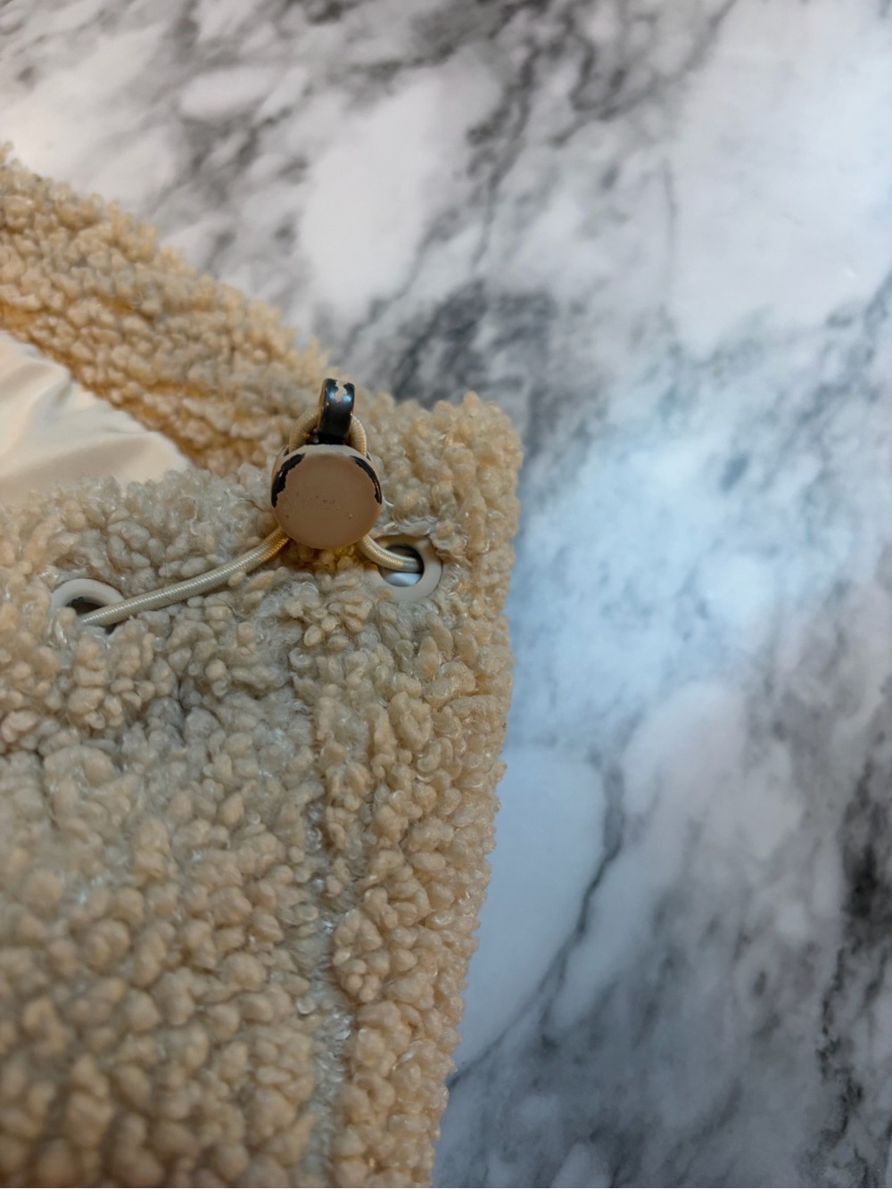 Good American  Cream Sherpa Puffer Jacket with Hood in size 2 - Picture 7 of 13